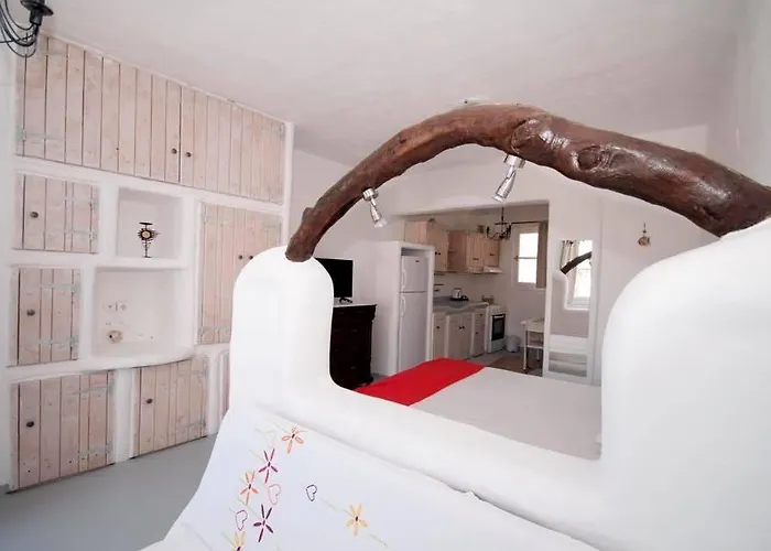 Marina's House * Tourlos