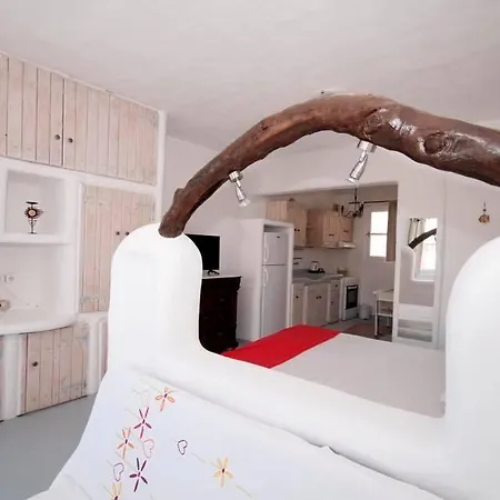 Marina's House * Tourlos